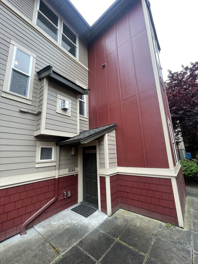 Foto del edificio - 834 N 145th Ln