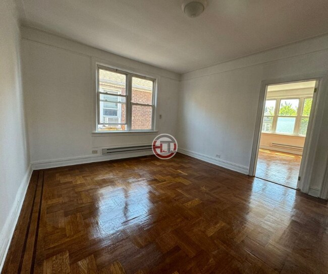 Foto del edificio - 3143 Sands Pl