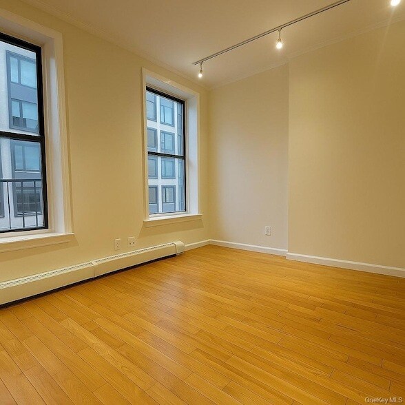 Foto del edificio - 206 E 124th St