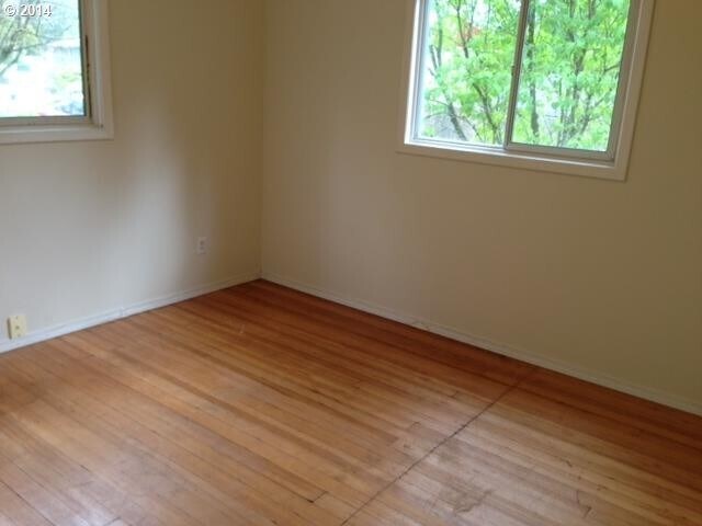 Foto del edificio - 2 Bed 1 Bath in Stevenson