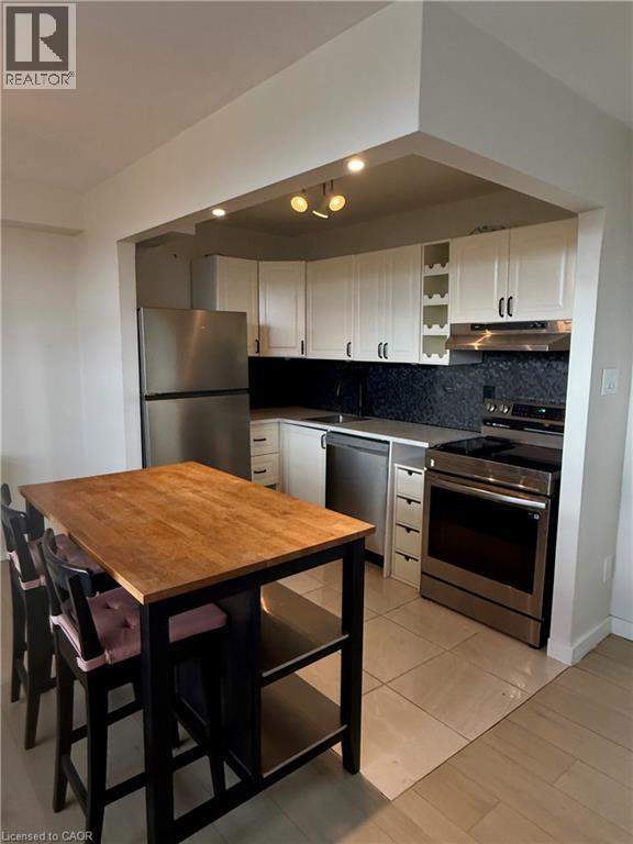 Building Photo - 15 Albright Rd