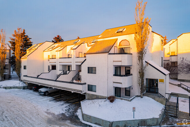 Building Photo - Beacon Hill Apartments