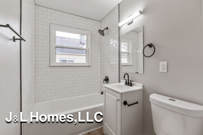 Foto del edificio - 50 Florence Ave