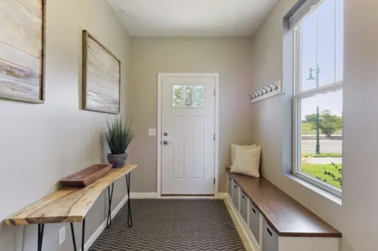 Foto principal - 1384 Old Highway 8 NW