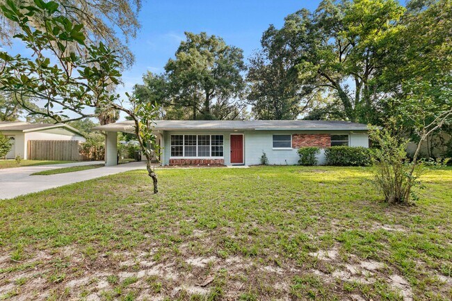 Building Photo - LEASE TERMS NEGOTIABLE Northwood 3 Bedroom...
