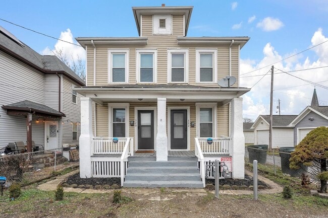 Building Photo - 320-322-322 Stanaford Pl