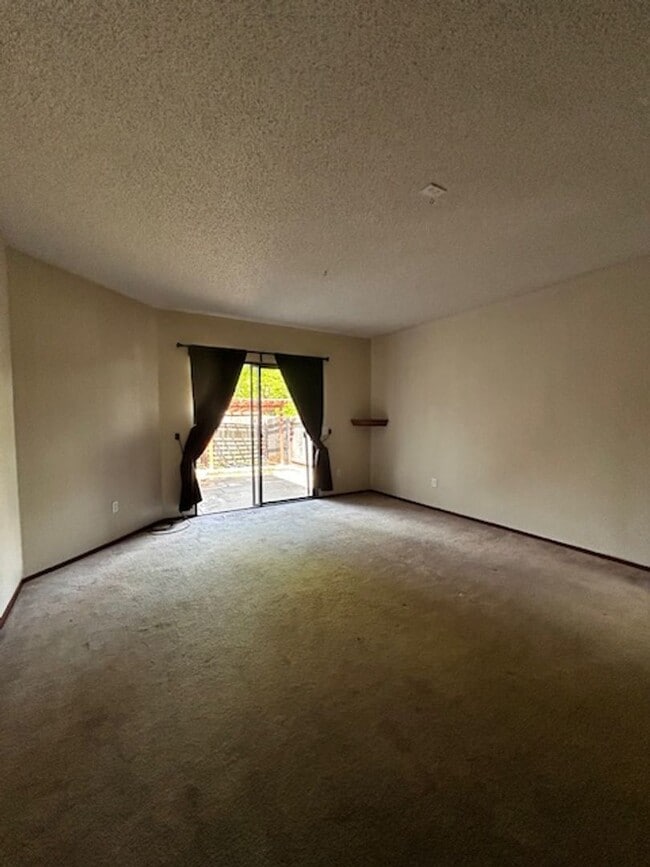Building Photo - 7689 Melody Dr