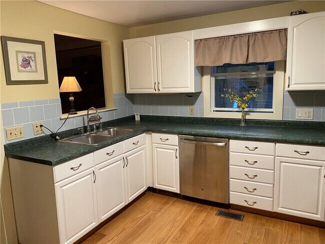 Foto del edificio - 1149 Frenchtown Rd