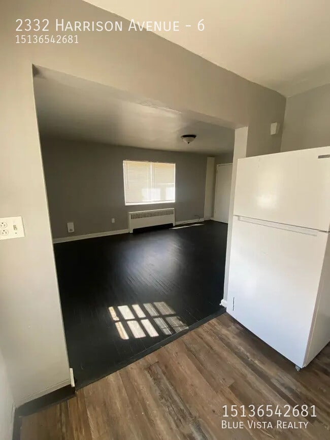 Foto del edificio - 2332 Harrison Ave