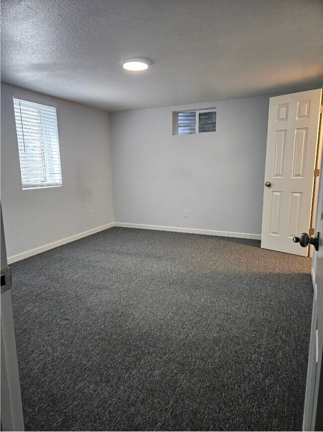 Foto del edificio - 1575 S Clermont St