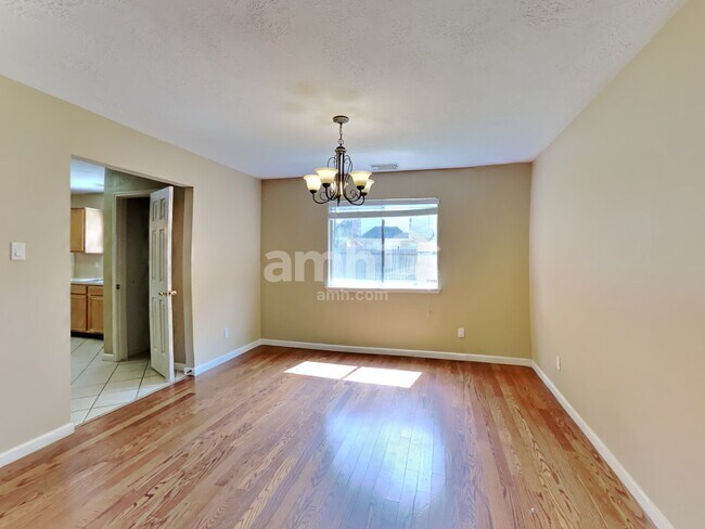 Building Photo - 31106 Perlican Dr