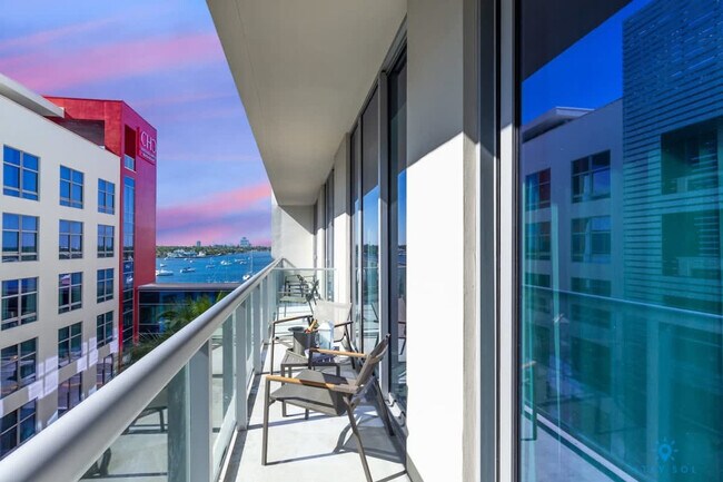 Building Photo - 777 N Ocean Dr