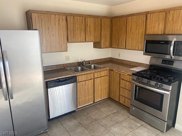 Foto del edificio - 6976 Mountain Meadow Ln