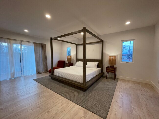 Foto del edificio - 2310 S Sycamore Ave