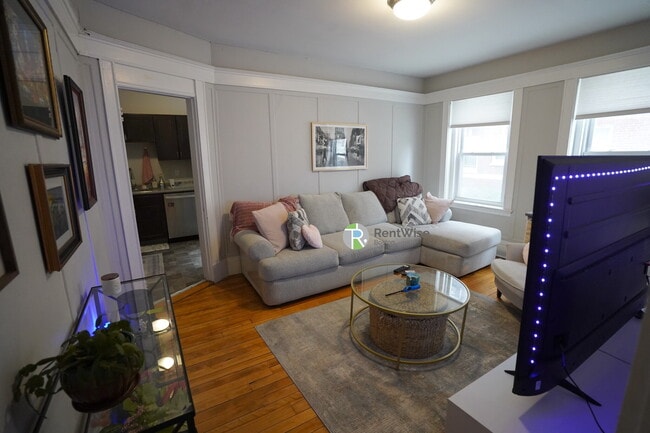 Building Photo - 218 South St