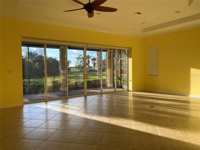 Building Photo - 133 Savona Way