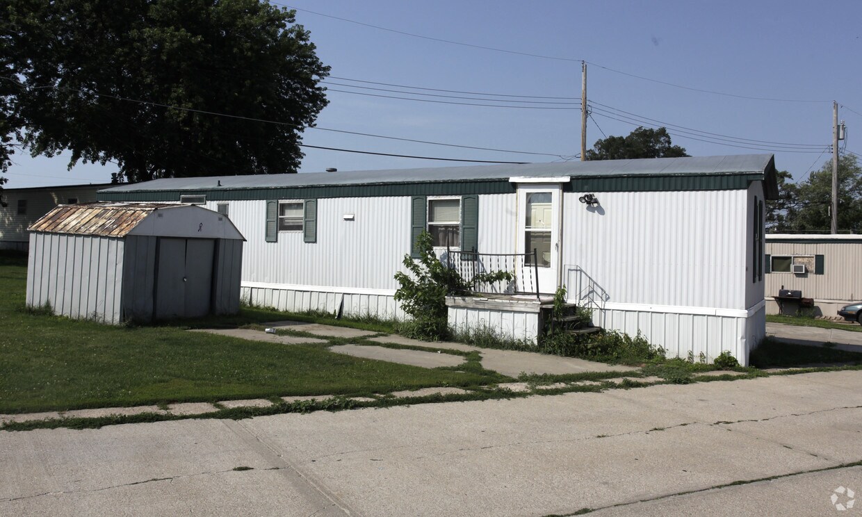 Foto principal - Robert's Mobile Home Court