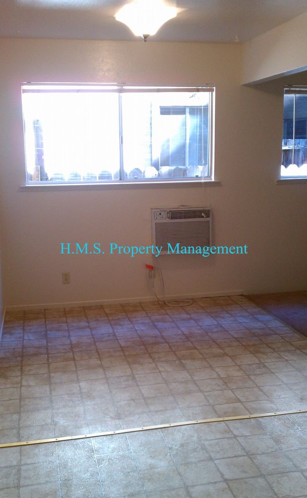 Building Photo - 16750 Barnell Ave
