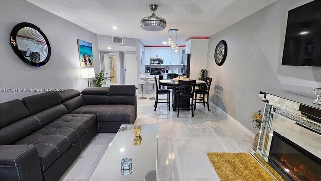 Foto del edificio - 5680 SW 3rd Pl