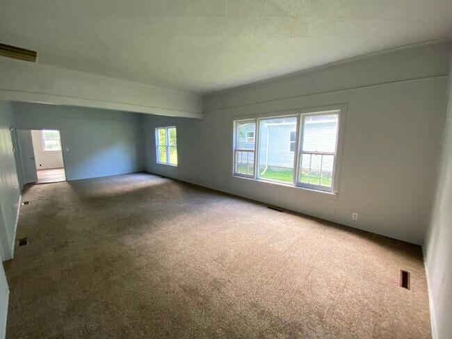 Foto del edificio - 725 N Kimball St