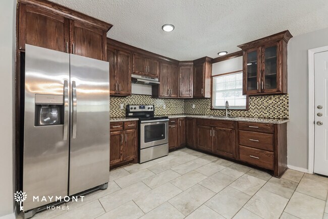 Foto del edificio - 6205 Magnolia Ln