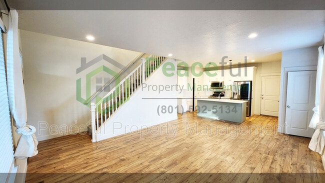 Building Photo - 279 Grace Ln