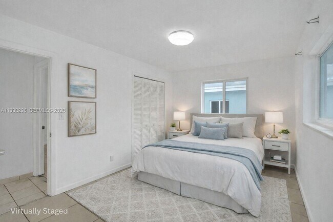 Building Photo - 877 W 33rd St