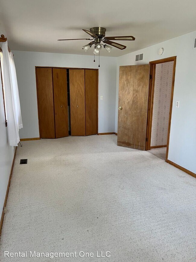 Building Photo - 2 br, 1 bath House - 3342 Lakeview Blvd.
