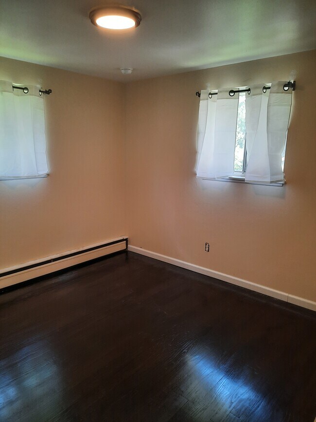Foto del edificio - 5830 Balsam Rd