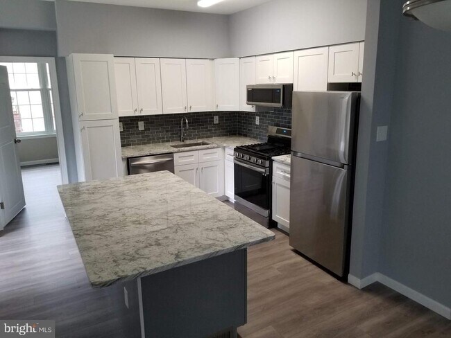 Foto del edificio - 36 Winterberry Ct