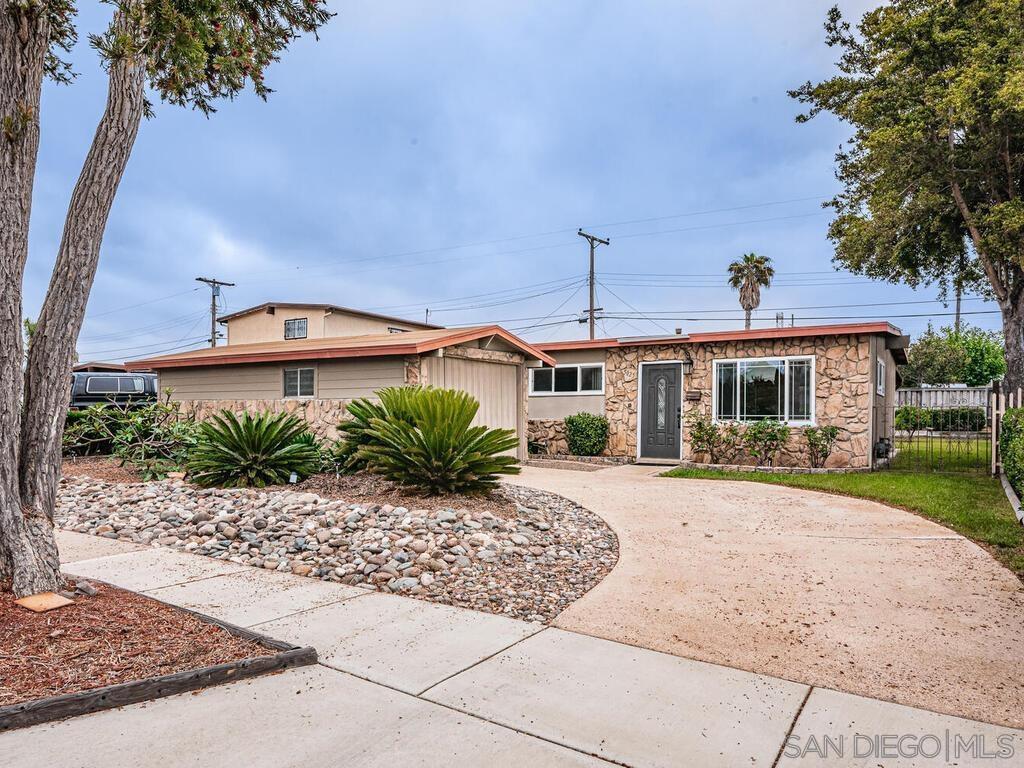 Foto principal - 5025 Amnest St