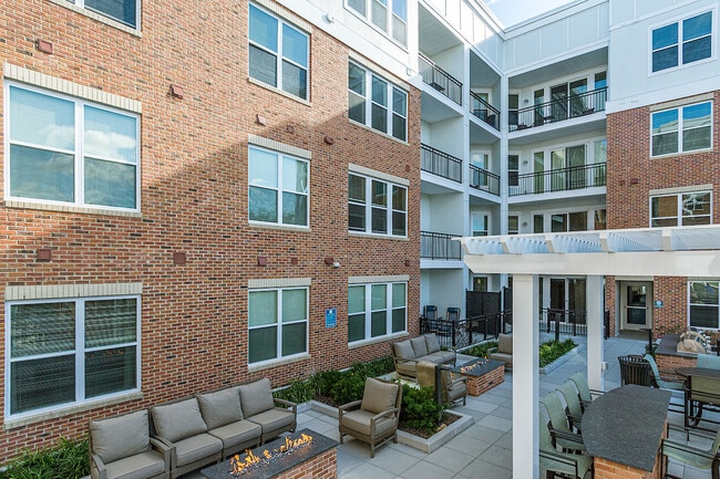 Liberty Bay Club apartments — community photo - Liberty Bay Club