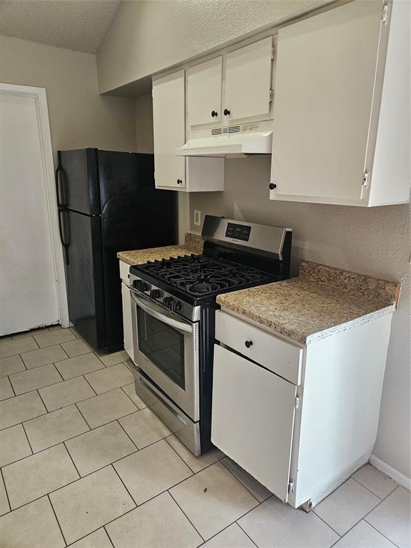 Foto del edificio - 10111 Wild Hollow Ln