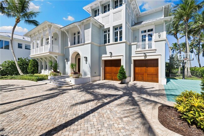 Foto del edificio - 1270 Gulf Shore Blvd S