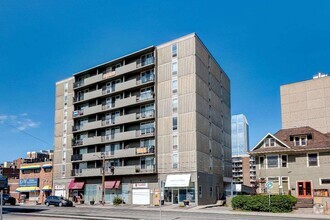 Building Photo - Kingston Tower