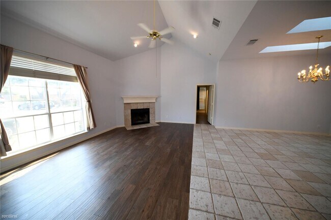 Building Photo - 2 br, 2 bath House - 8791 Halstead Ct