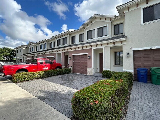Building Photo - 12716 SW 131st Terrace
