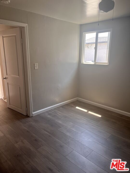 Foto del edificio - 1522 W 65th Pl