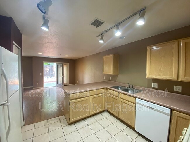 Photo - 5324 E Boulder Run Dr House