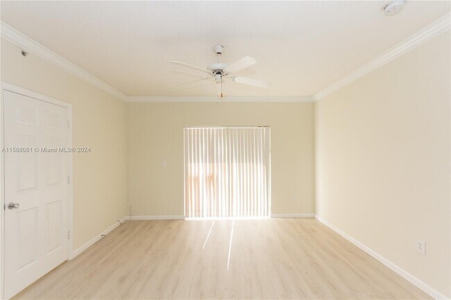Building Photo - 231 SW 116th Ave