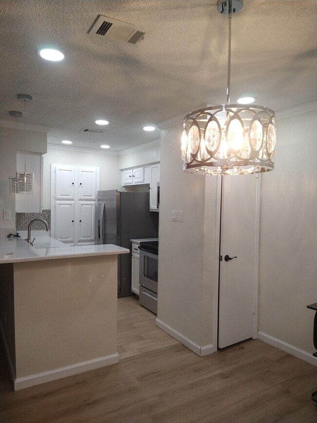 Building Photo - 1109 Calico Ln