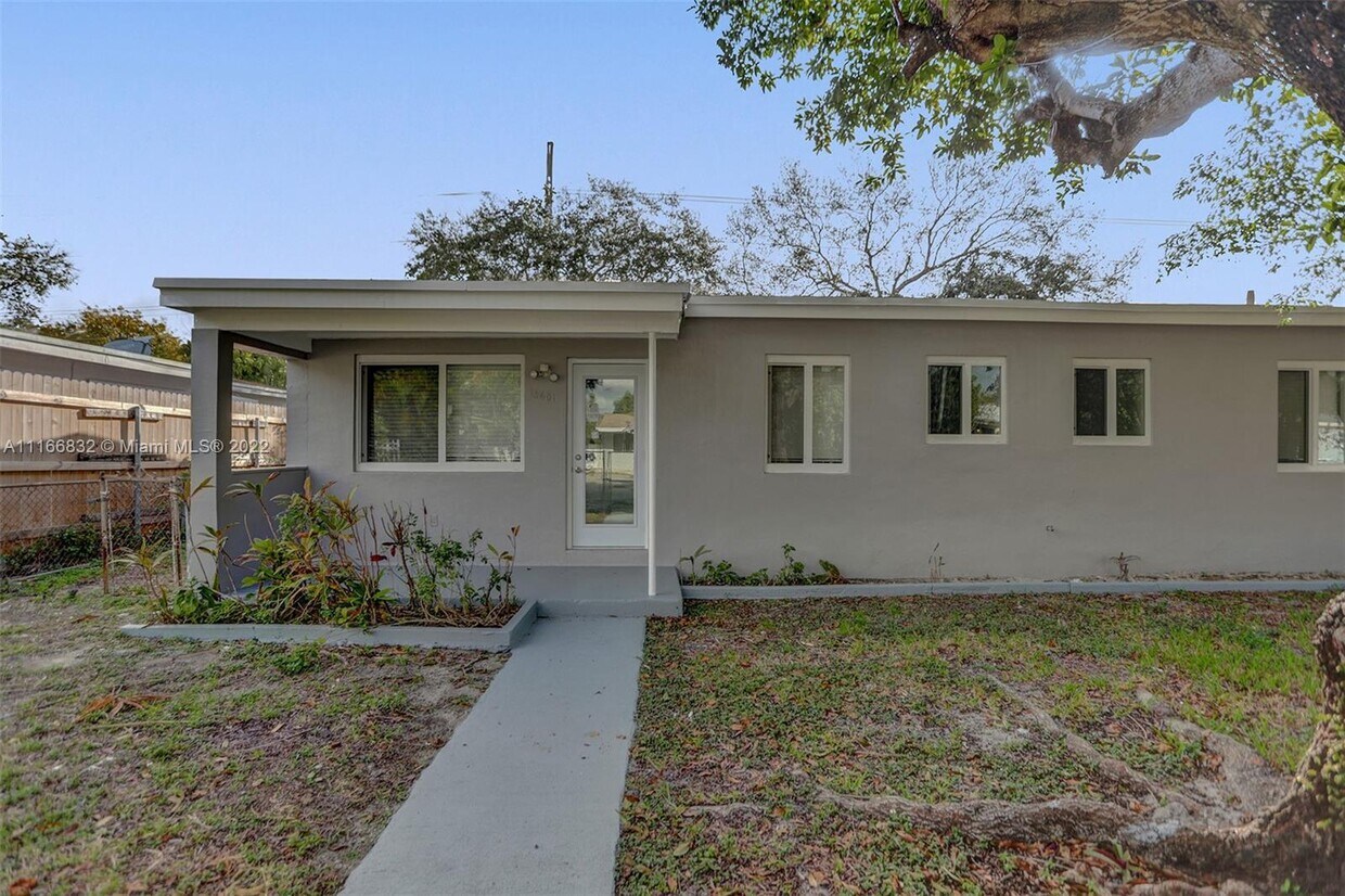 15601 NE 15th Pl, North Miami Beach, FL 33162 House for Rent in North