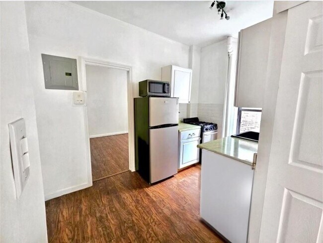 Foto del edificio - 339 Bedford Ave