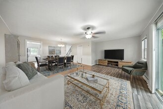 Building Photo - 105 Sheffield Dr