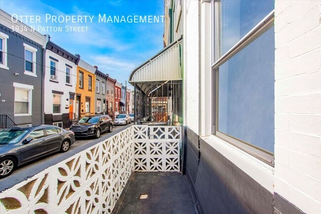 Foto del edificio - 3BR/2BA Updated Brewerytown Apt with Priva...