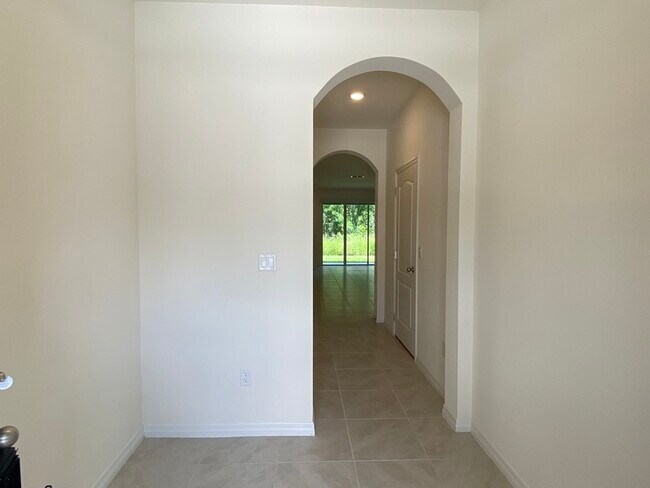 Foto del edificio - 1261 Yellow Finch Dr