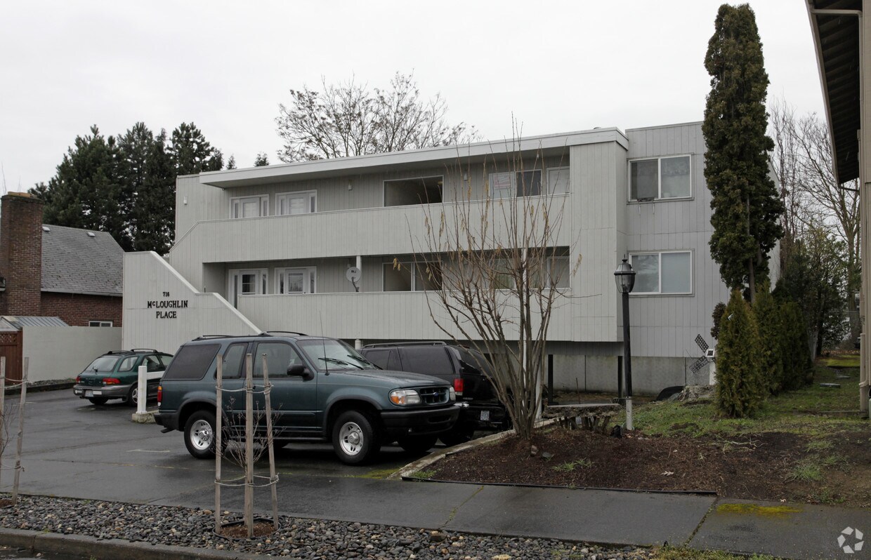 Building Photo - 716 E McLoughlin Blvd