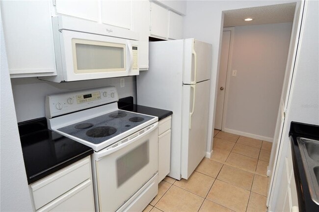 Foto del edificio - 8638 Fancy Finch Dr