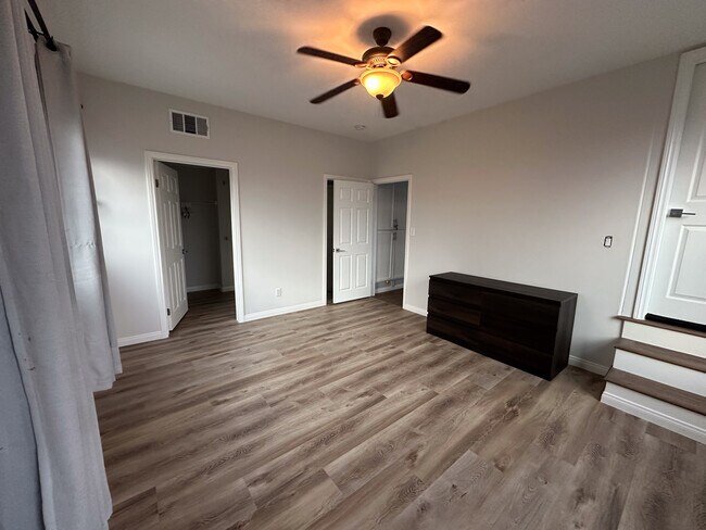 Foto del edificio - 10929 Landale St