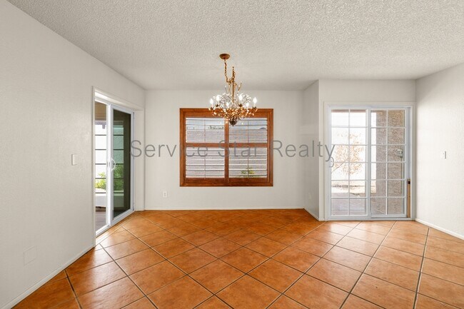 Foto del edificio - 912 E Villa Rita Dr